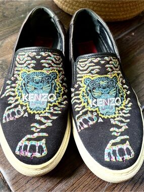 Kenzo embroidered slip ons